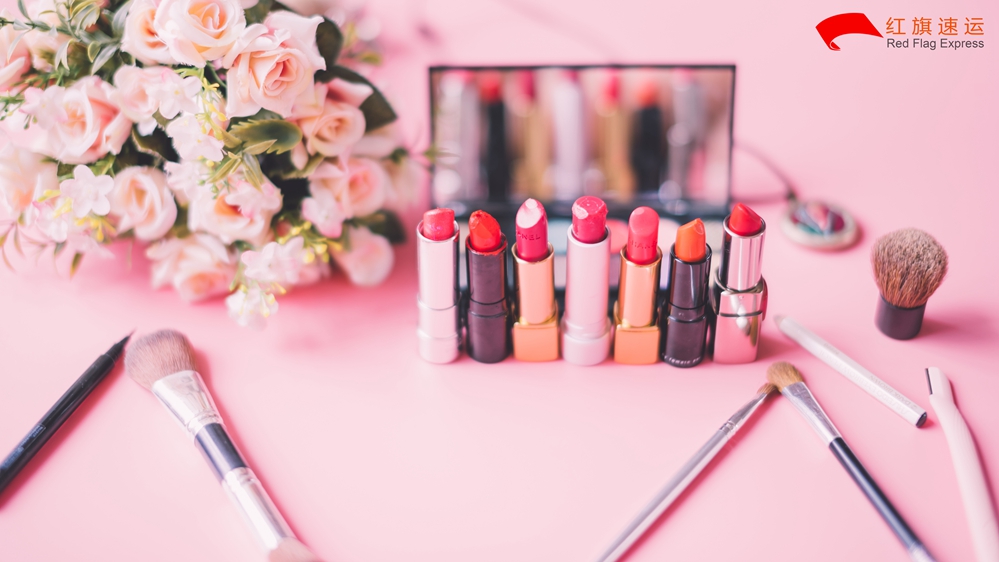 16563835215590.jpg 攝圖網(wǎng)_500498717_美妝口紅化妝品(企業(yè)商用)_副本.jpg